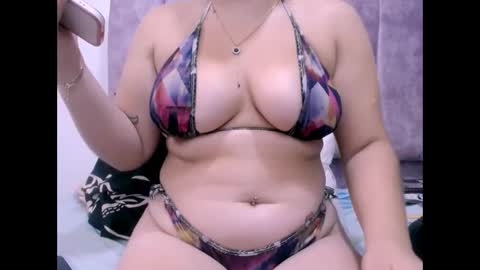 Snapshot of lucianahardmand chatting on 10-10-25, 04:06 lucianahardmand online show from 10-10-25, 04:06