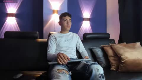 Snapshot of luciano_ciro chatting on 03-04-26, 03:34 Luciano online show from 03-04-26, 03:34