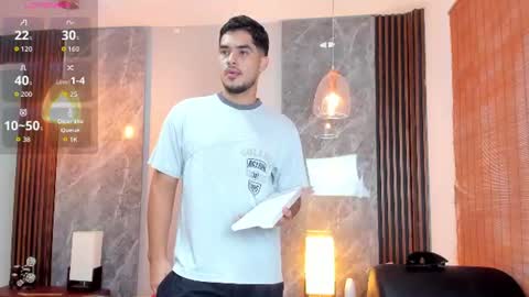 Snapshot of luciano_vitale_ chatting on 06-15-26, 12:07 Luciano online show from 06-15-26, 12:07