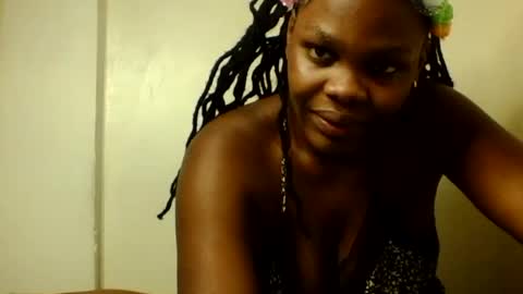 Snapshot of luciaresa chatting on 08-05-26, 04:04 luciaresa online show from 08-05-26, 04:04