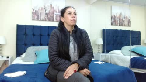 luciastehlik online show from 04-08-26, 08:31