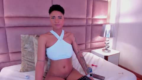  lucia wallace  online show from 03-07-25, 11:27