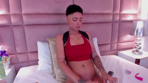  lucia wallace  online show from 03-10-25, 11:27