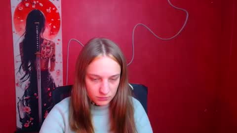Snapshot of lucieamour_ chatting on 11-19-25, 02:00 Lucie online show from 11-19-25, 02:00