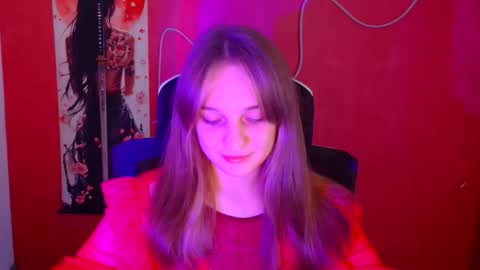 Snapshot of lucieamour_ chatting on 11-26-25, 10:55 Lucie online show from 11-26-25, 10:55