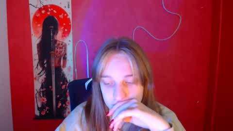 Snapshot of lucieamour_ chatting on 12-03-25, 11:14 Lucie online show from 12-03-25, 11:14