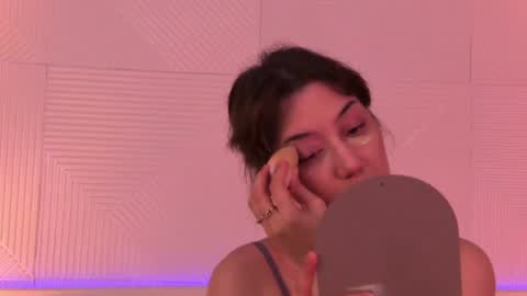 Snapshot of luciebliss chatting on 06-24-26, 05:23 Maria online show from 06-24-26, 05:23
