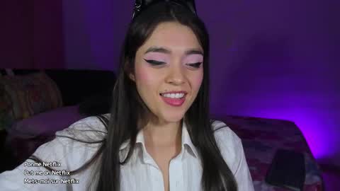 Snapshot of luciemaurerr chatting on 09-22-25, 02:24 Luciemaurer online show from 09-22-25, 02:24