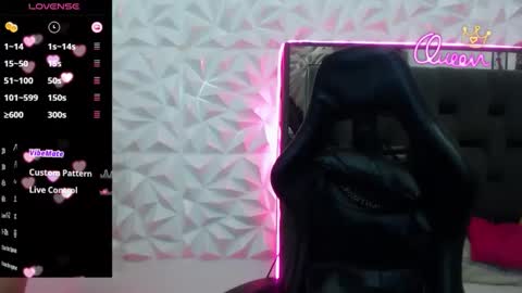 Snapshot of lucifer_and_mia chatting on 05-03-26, 03:45 Mia Vergara online show from 05-03-26, 03:45