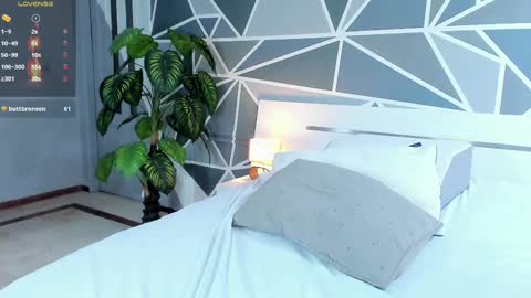 Snapshot of lucifer_dauhgter chatting on 02-21-25, 01:55 Lucy online show from 02-21-25, 01:55