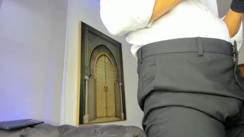 Snapshot of lucii_fer_ chatting on 01-03-25, 02:08 Leo online show from 01-03-25, 02:08