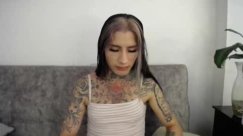 Snapshot of luciiana_lol chatting on 03-05-26, 04:03 luciiana online show from 03-05-26, 04:03