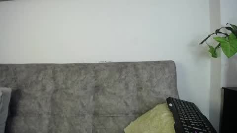 luciiana online show from 05-04-26, 12:12
