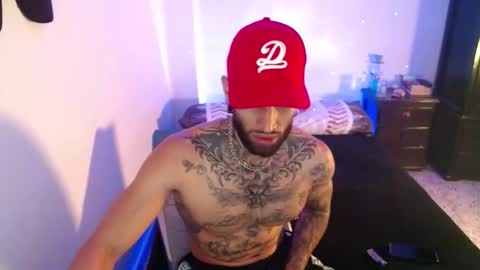 luciifer_hills online show from 12-02-25, 03:51