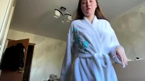 Maya online show from 04-17-26, 06:16