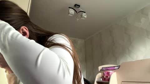Snapshot of lucindascercy chatting on 06-30-26, 06:14 Maya online show from 06-30-26, 06:14