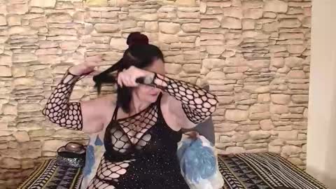 Grace online show from 11-18-25, 06:23