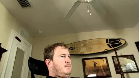 Snapshot of luckboy698 chatting on 12-10-24, 05:11 luckboy698 online show from 12-10-24, 05:11