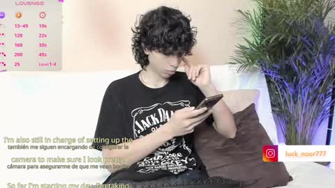 Snapshot of lucke_noor chatting on 12-05-24, 05:17 Noor online show from 12-05-24, 05:17