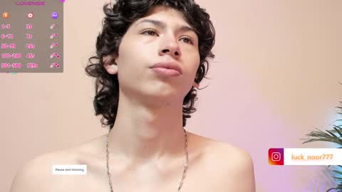Snapshot of lucke_noor chatting on 12-31-24, 01:08 Noor online show from 12-31-24, 01:08