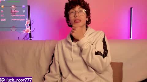 Snapshot of lucke_noor chatting on 01-14-26, 05:46 Noor online show from 01-14-26, 05:46