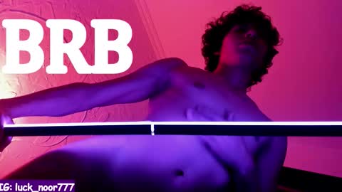 Snapshot of lucke_noor chatting on 02-18-26, 11:06 Noor online show from 02-18-26, 11:06