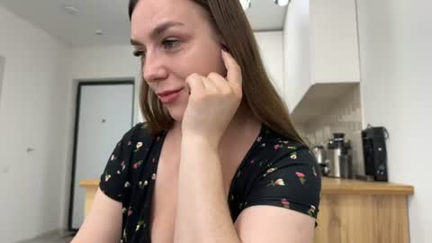 lucky_foryou_baby online show from 06-15-26, 08:27