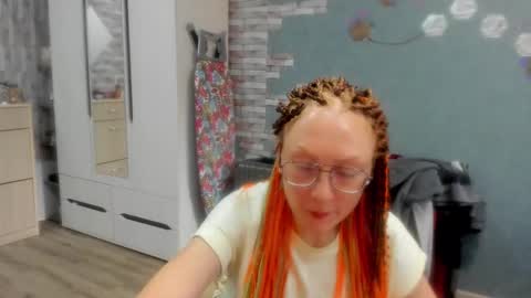 lucky_licky20 online show from 10-26-25, 01:44