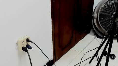 Snapshot of lucky_smith1 chatting on 01-11-26, 05:51 lucky_smith1 online show from 01-11-26, 05:51