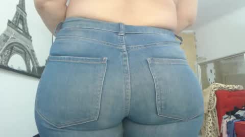 Snapshot of luckyanabella chatting on 03-26-26, 12:11 Ana online show from 03-26-26, 12:11