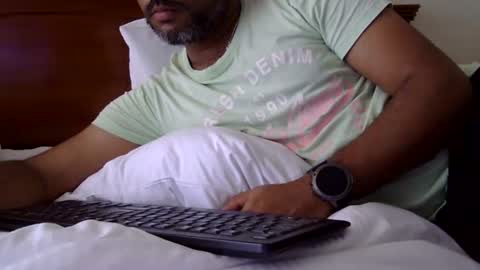 luckyfinalone online show from 11-16-25, 05:18