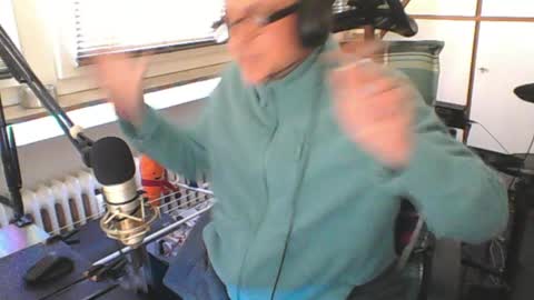        call me  Stefan online show from 04-03-26, 10:57