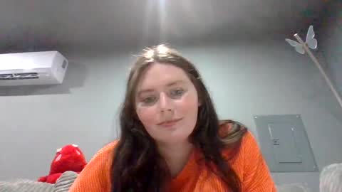 Snapshot of luckygirl96 chatting on 09-25-25, 12:14 luckygirl96 online show from 09-25-25, 12:14