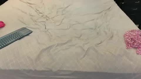 Snapshot of luckylee1992 chatting on 02-28-26, 03:07 luckylee1992 online show from 02-28-26, 03:07