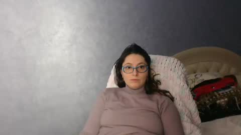 Snapshot of luckylinda23 chatting on 01-06-25, 07:02 luckylinda23 online show from 01-06-25, 07:02