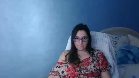 Snapshot of luckylinda23 chatting on 01-07-25, 10:32 luckylinda23 online show from 01-07-25, 10:32