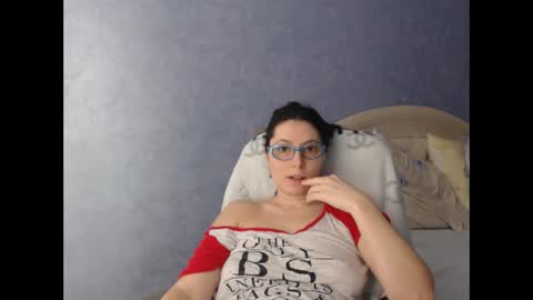 Snapshot of luckylinda23 chatting on 01-21-25, 10:08 luckylinda23 online show from 01-21-25, 10:08