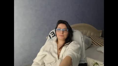 Snapshot of luckylinda23 chatting on 02-12-25, 11:51 luckylinda23 online show from 02-12-25, 11:51
