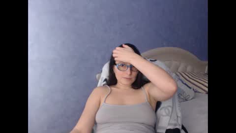 Snapshot of luckylinda23 chatting on 02-12-25, 07:02 luckylinda23 online show from 02-12-25, 07:02