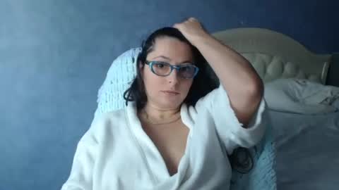 Snapshot of luckylinda23 chatting on 10-14-25, 11:00 luckylinda23 online show from 10-14-25, 11:00