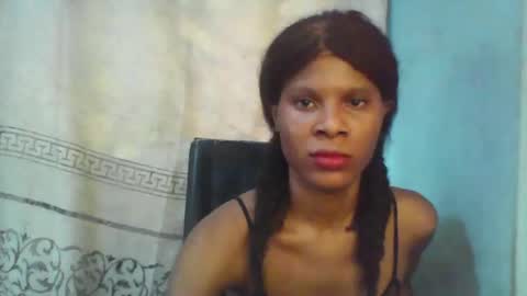 Snapshot of luckymadequeen chatting on 09-17-25, 11:23 Gloria online show from 09-17-25, 11:23