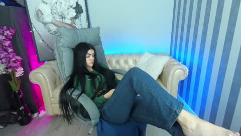 Snapshot of luckyrebel_ chatting on 12-21-24, 04:46 Monika online show from 12-21-24, 04:46