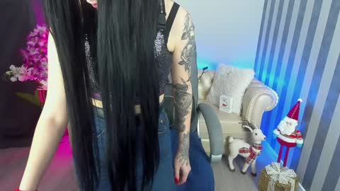 Snapshot of luckyrebel_ chatting on 12-29-24, 06:14 Monika online show from 12-29-24, 06:14
