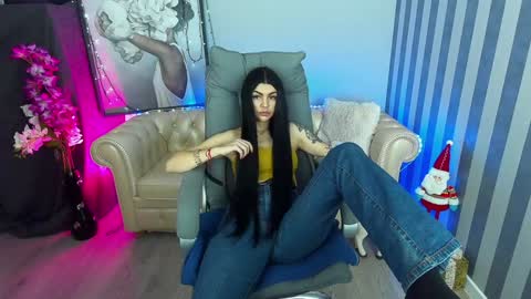 Snapshot of luckyrebel_ chatting on 01-07-25, 06:27 Monika online show from 01-07-25, 06:27