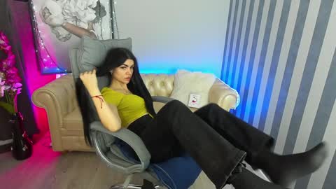 Snapshot of luckyrebel_ chatting on 01-21-25, 04:48 Monika online show from 01-21-25, 04:48