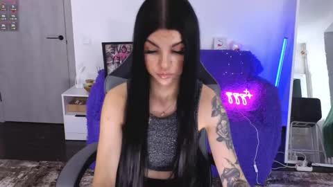 Snapshot of luckyrebel_ chatting on 11-27-25, 09:33 Monika online show from 11-27-25, 09:33