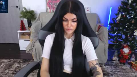 Snapshot of luckyrebel_ chatting on 12-18-25, 02:01 Monika online show from 12-18-25, 02:01