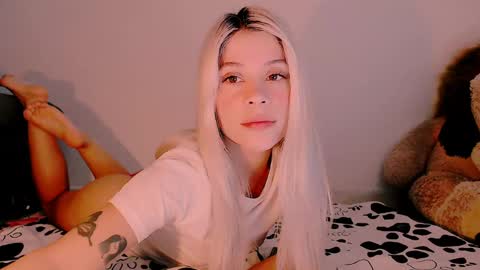 luckysapphire777 online show from 02-06-25, 08:07