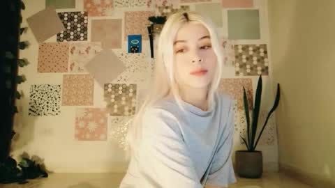 luckysapphire777 online show from 03-08-26, 11:58