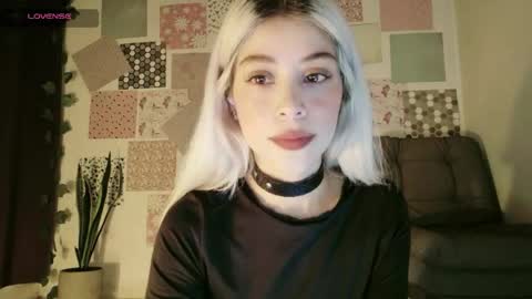 luckysapphire777 online show from 05-15-26, 11:17